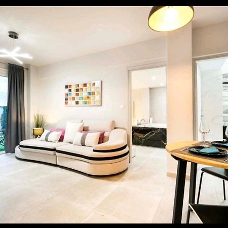 Romantic Jacuzzi Apartment Αθήνα Εξωτερικό φωτογραφία