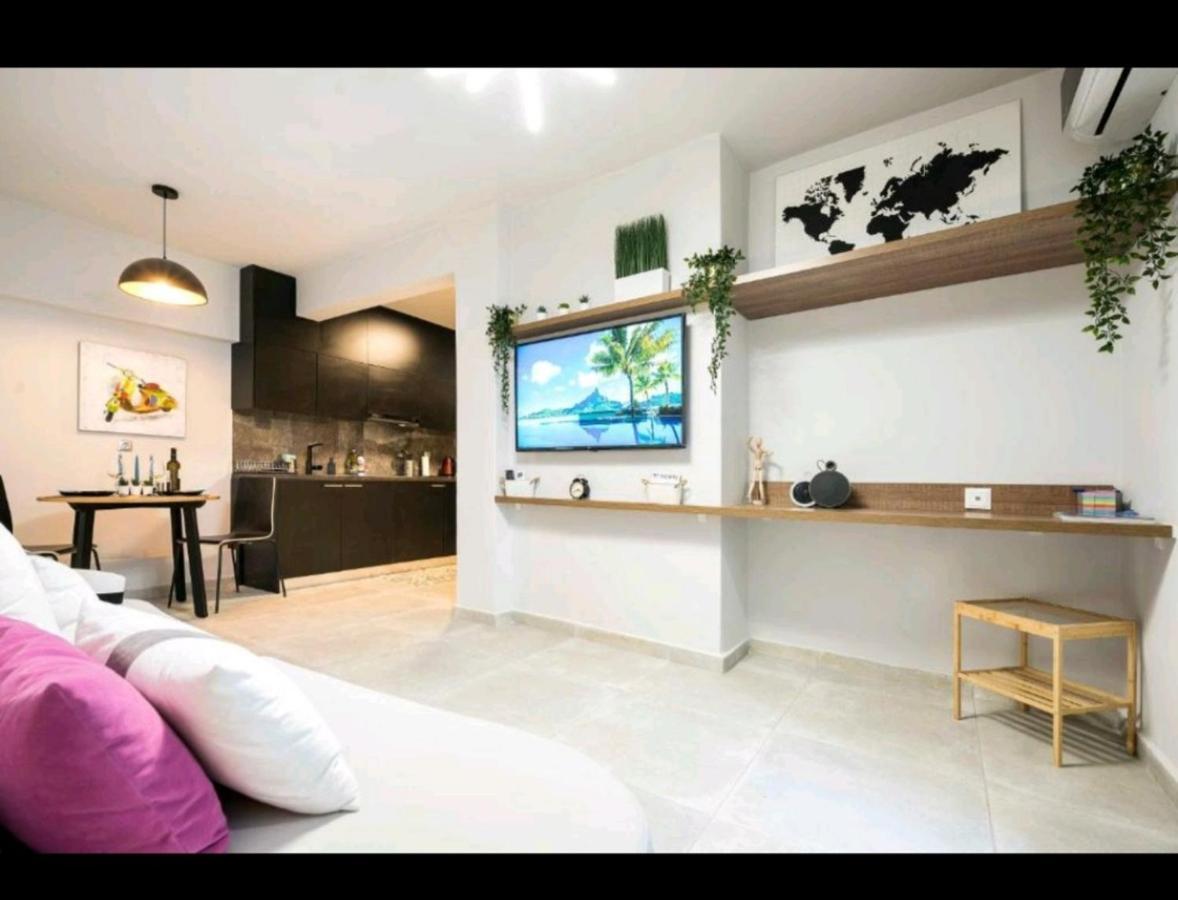 Romantic Jacuzzi Apartment Αθήνα Εξωτερικό φωτογραφία