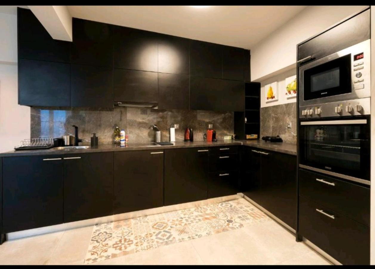 Romantic Jacuzzi Apartment Αθήνα Εξωτερικό φωτογραφία
