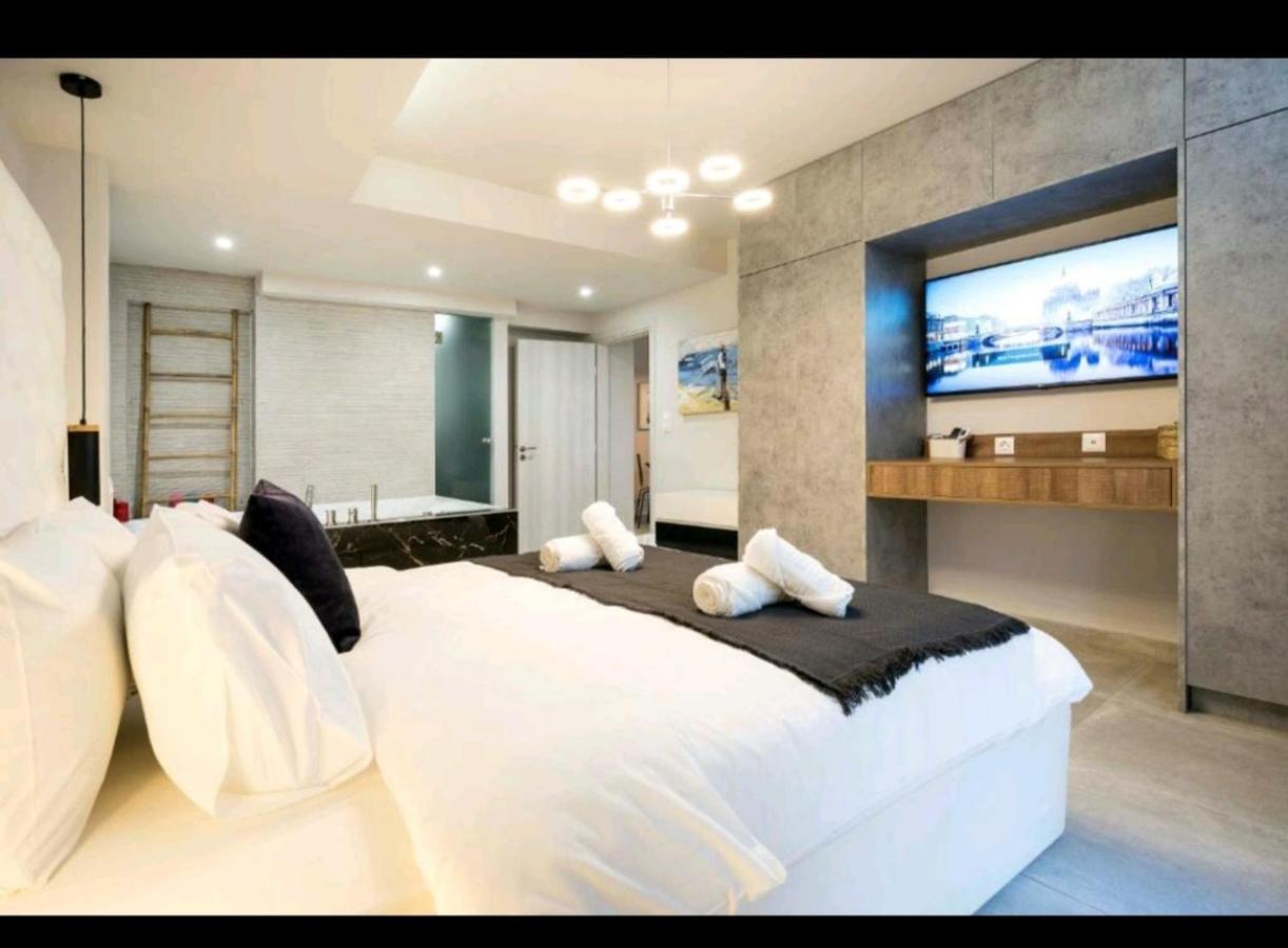Romantic Jacuzzi Apartment Αθήνα Εξωτερικό φωτογραφία